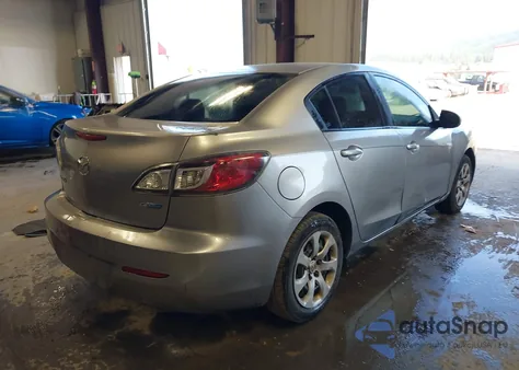 2013 Mazda Mazda3 I Sport из США, поврежденный, VIN JM1BL1U73D1751042